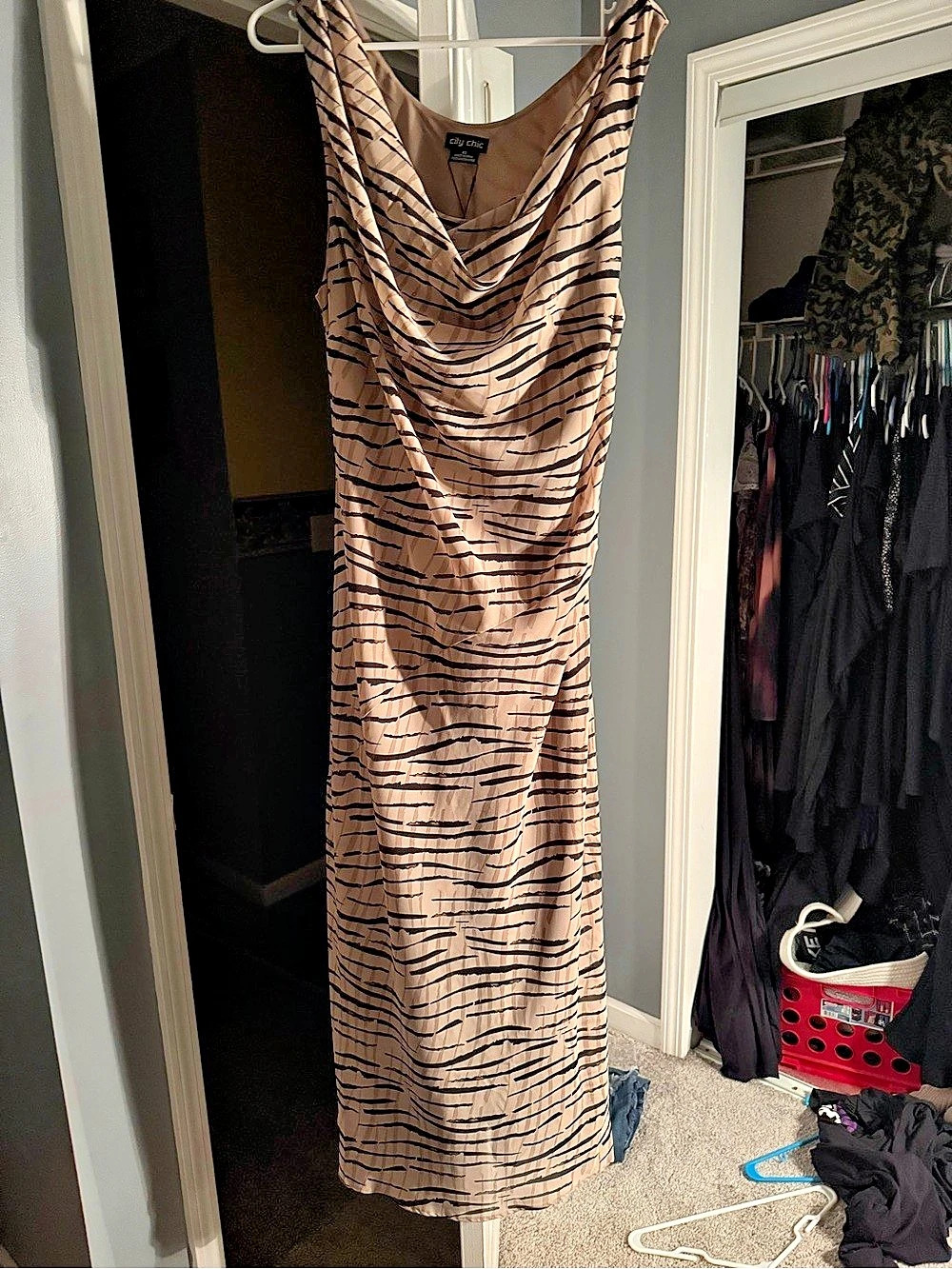 City Chic Maxi Elia PRT Animal Print Maxi Dress in Pink & Black XS NWT